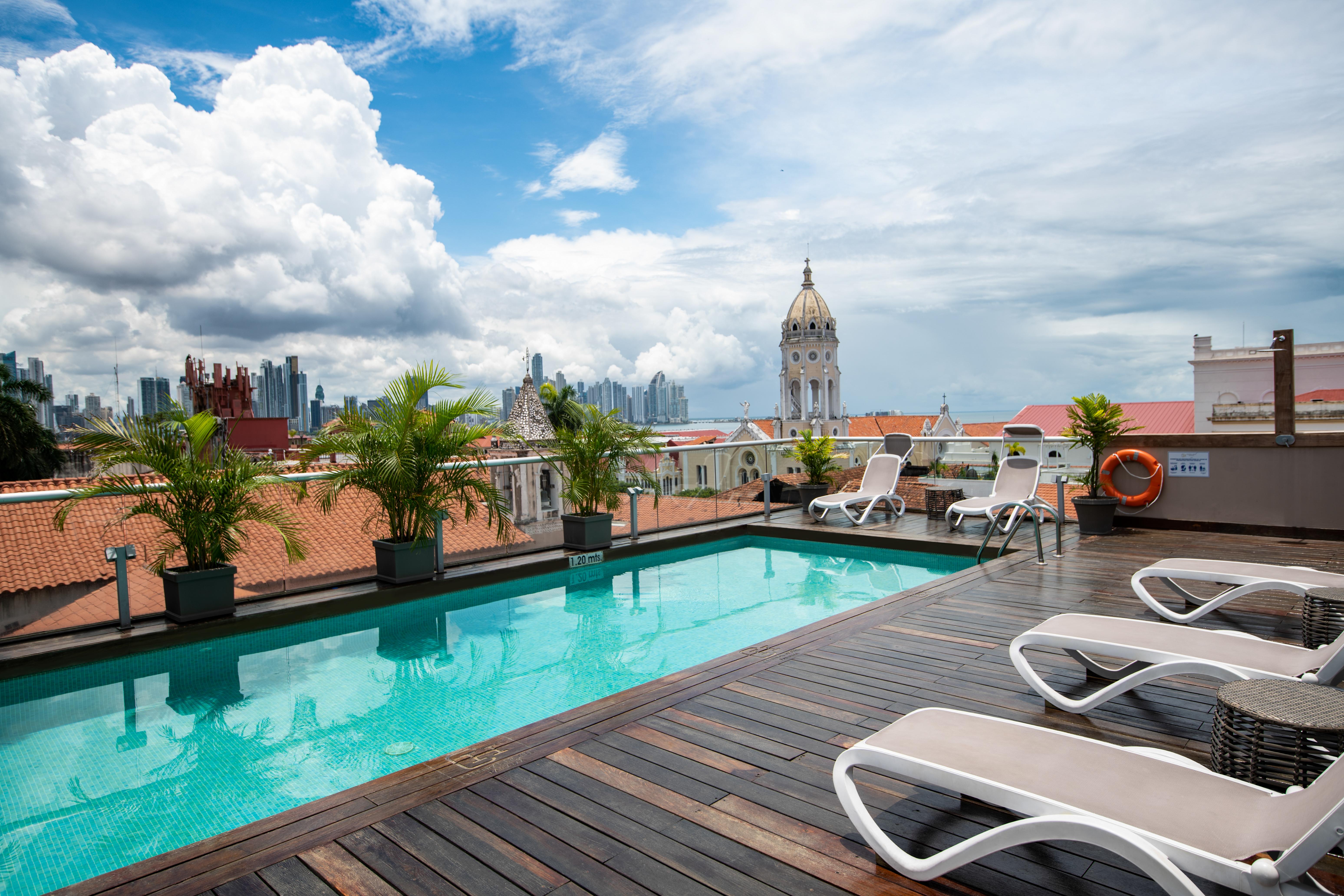 巴拿马中央酒店 巴拿马城 外观 照片 Rooftop pool at the Hotel B2